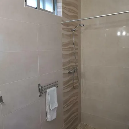 Casa Joao Bravo * Αλμπουφέιρα