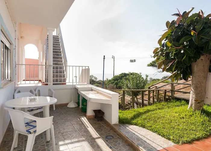 Casa Joao Bravo * אלבופיירה