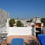 Casa Joao Bravo Apartmán *